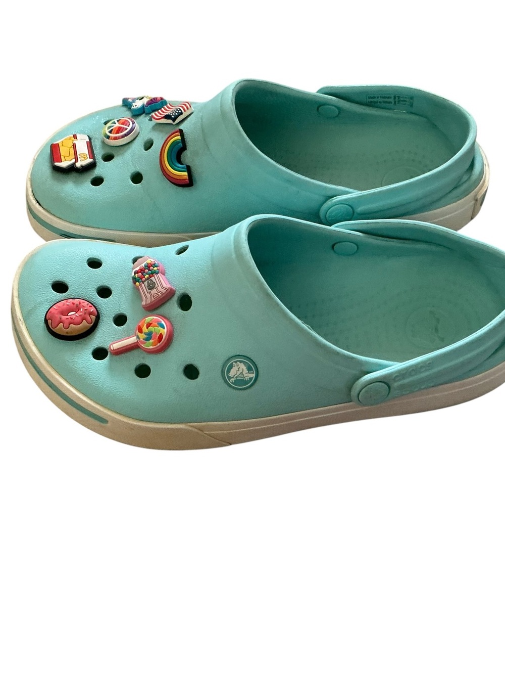 Crocs retro Classic clog turquoise and white crocband and jitbitz size 8